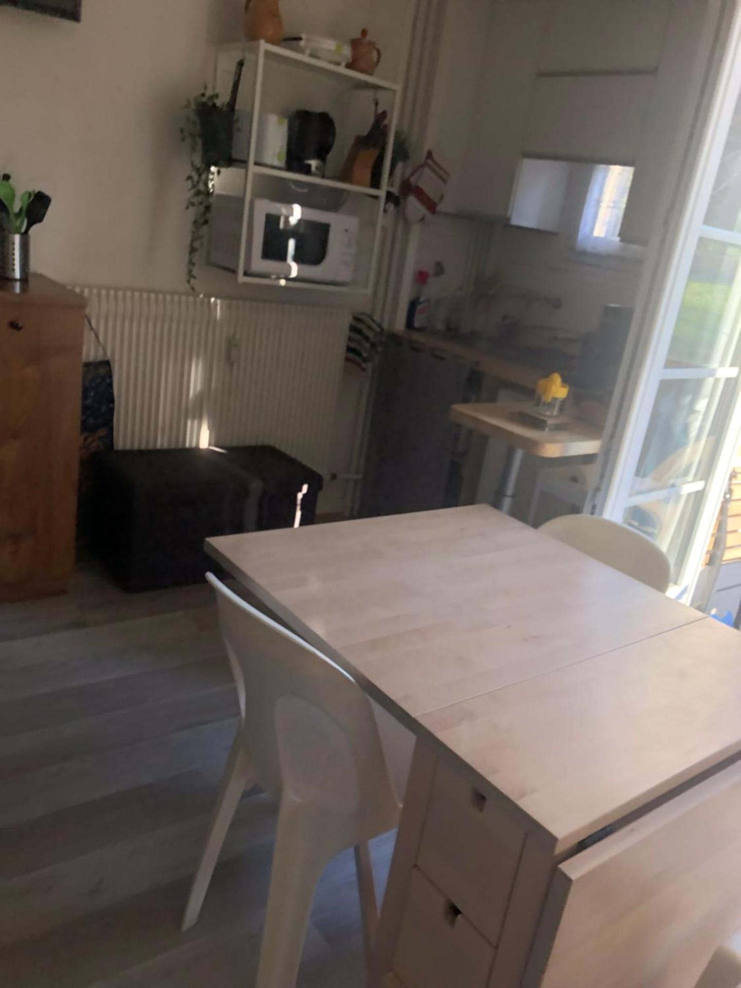 Studio rénové résidence privé proche de toutes commodités et loisirs, Place parking inclus