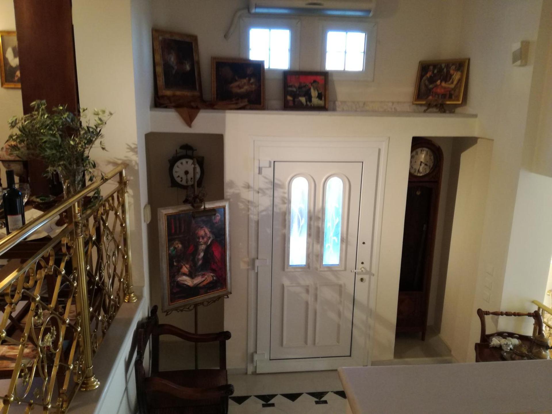 Πολυτελής κατοικία με θέα τον Θερμαϊκό