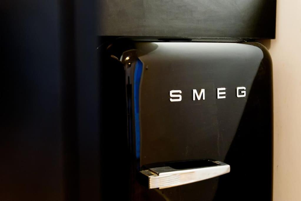 Logo/Certificate/Sign