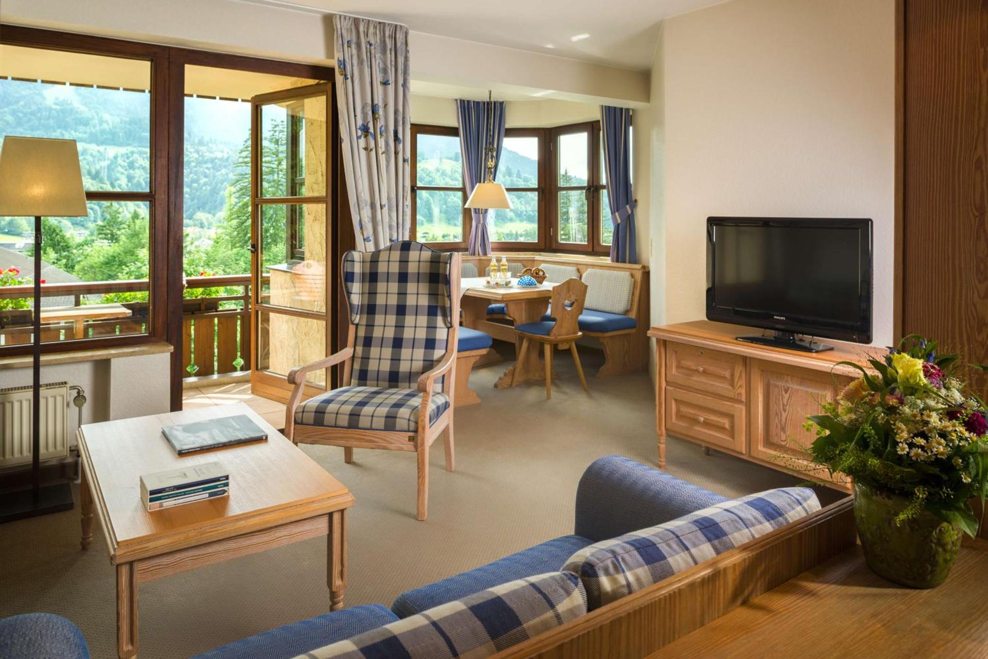 Photo of the whole room