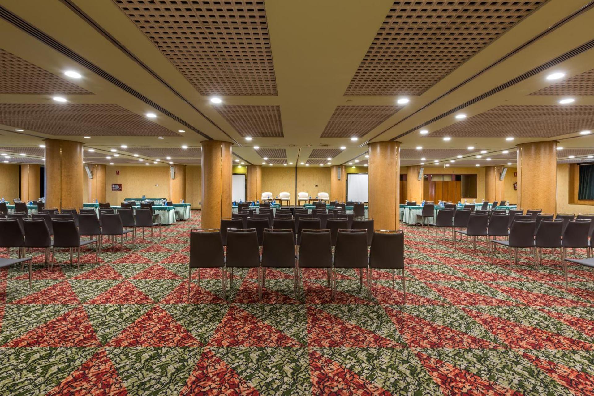 Meeting/conference room