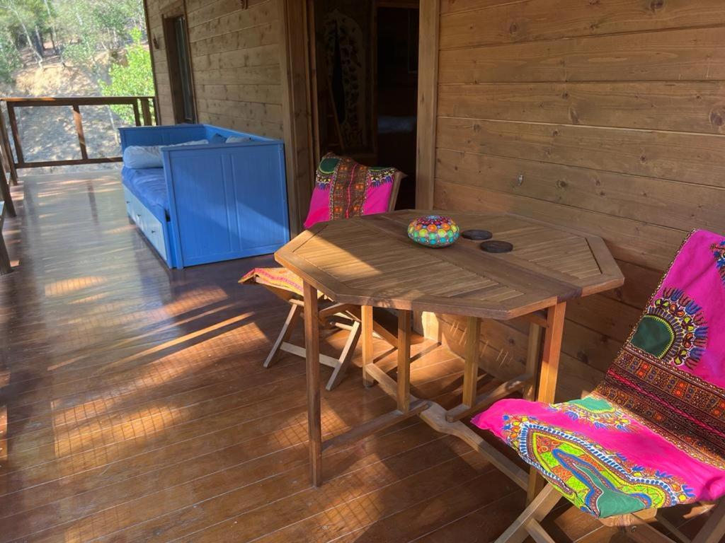 Rustic Cabin in the Woods/Cabaña en el bosque