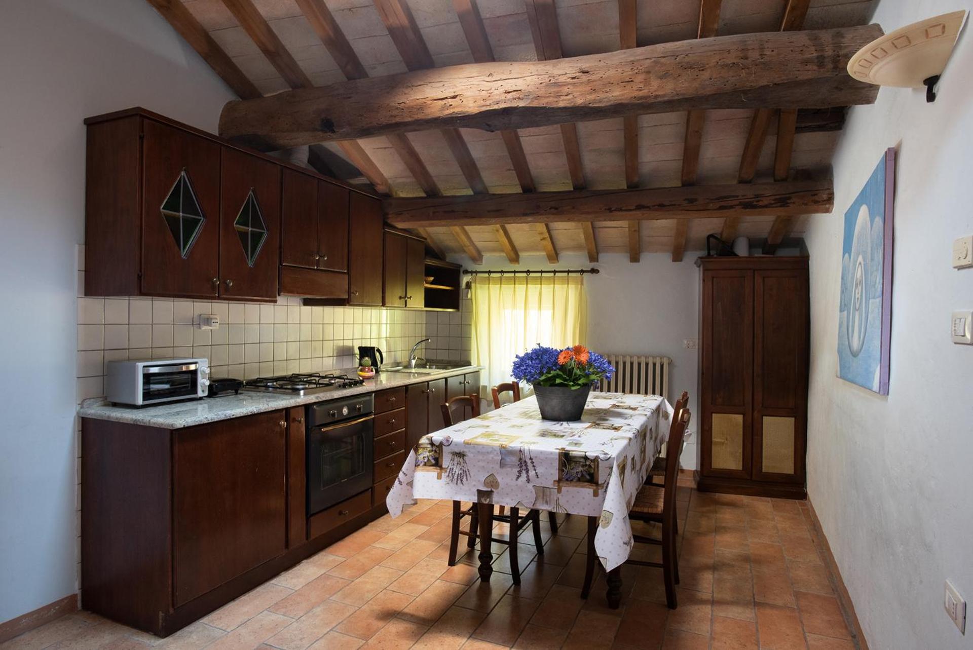 Apartment with Mountain View