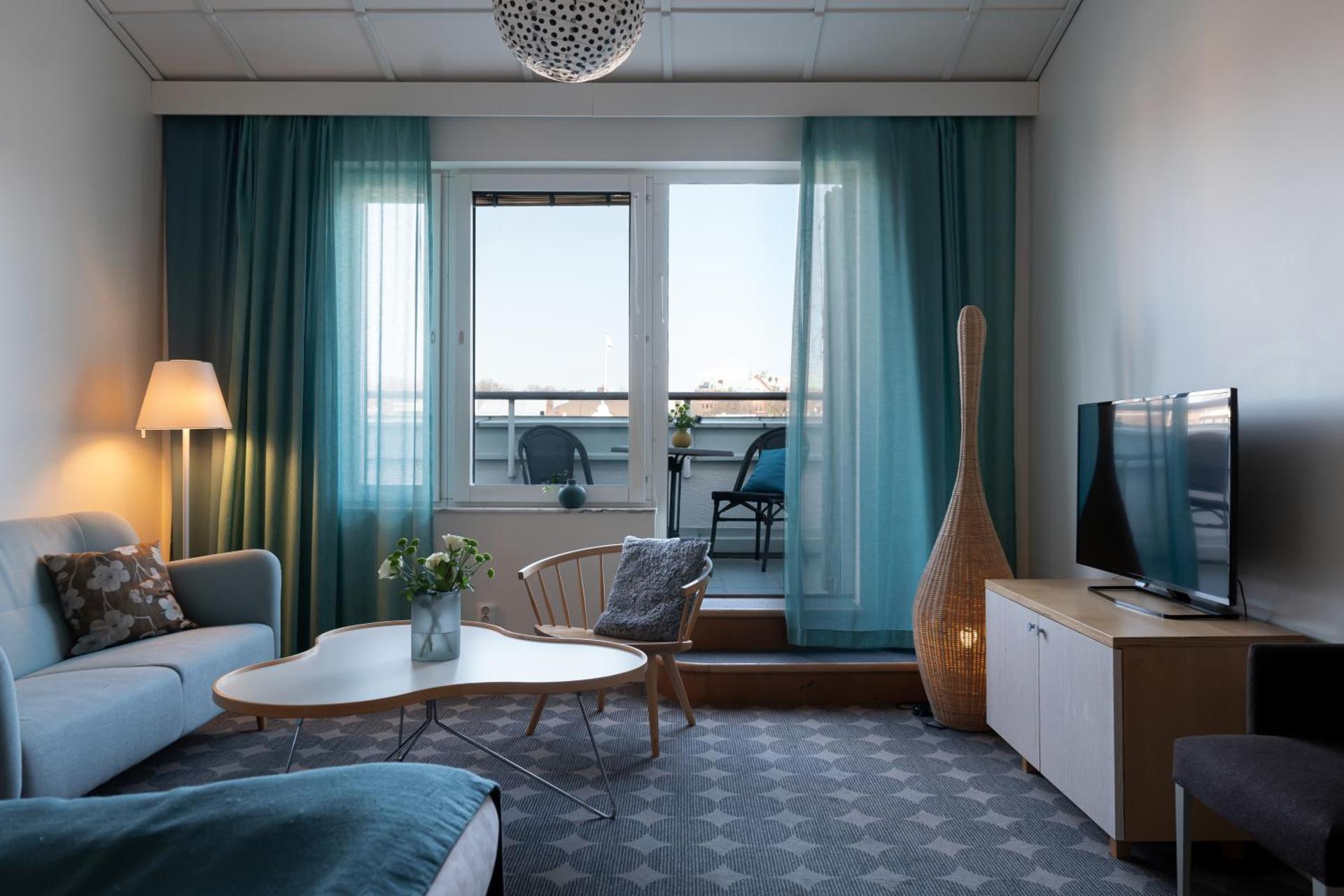 Photo of the whole room