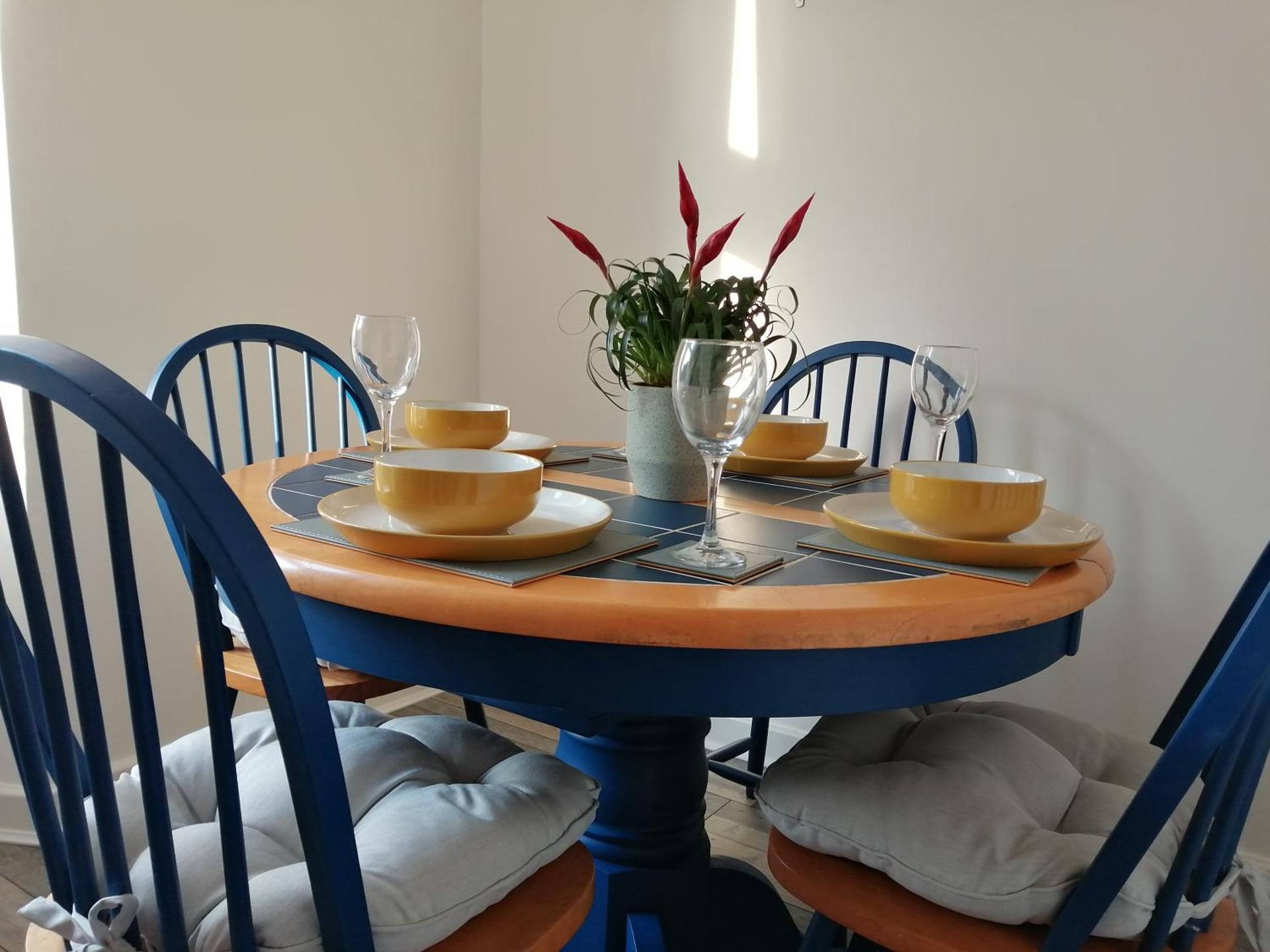 Spacious stylish centraly located flat near beach