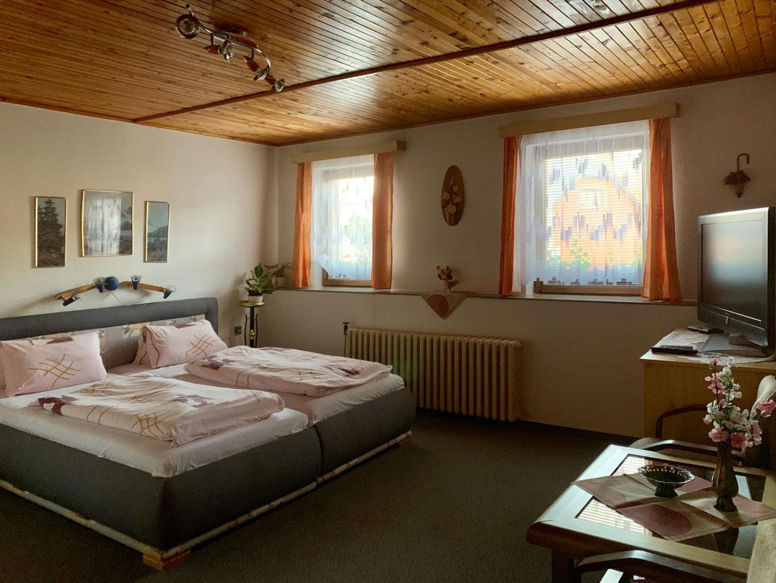 Restaurace a penzion Na Růžku