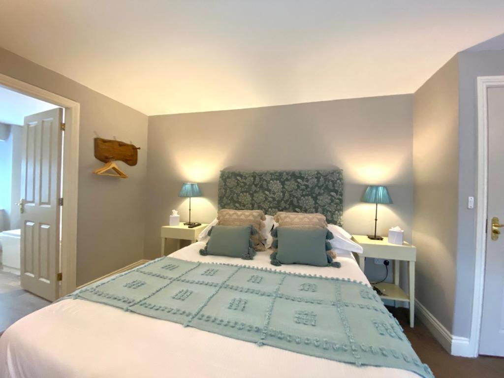 Kings Head - Riverside, Ravenstonedale