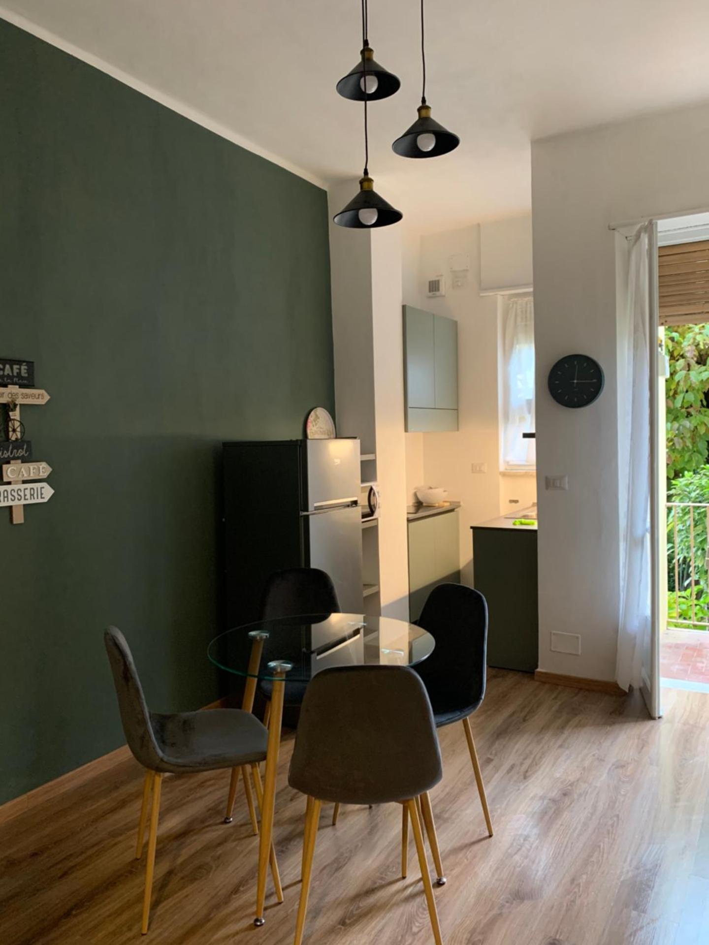 Iris 128: il terrazzino sul giardino