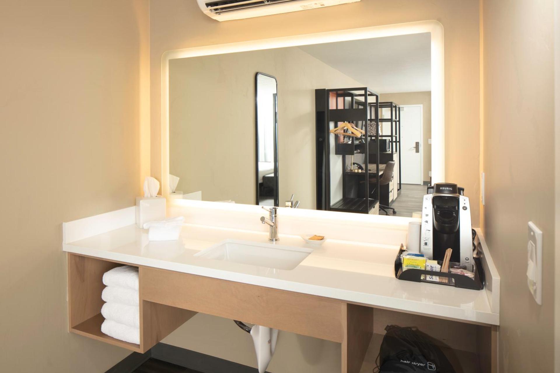 Coffee/tea facilities