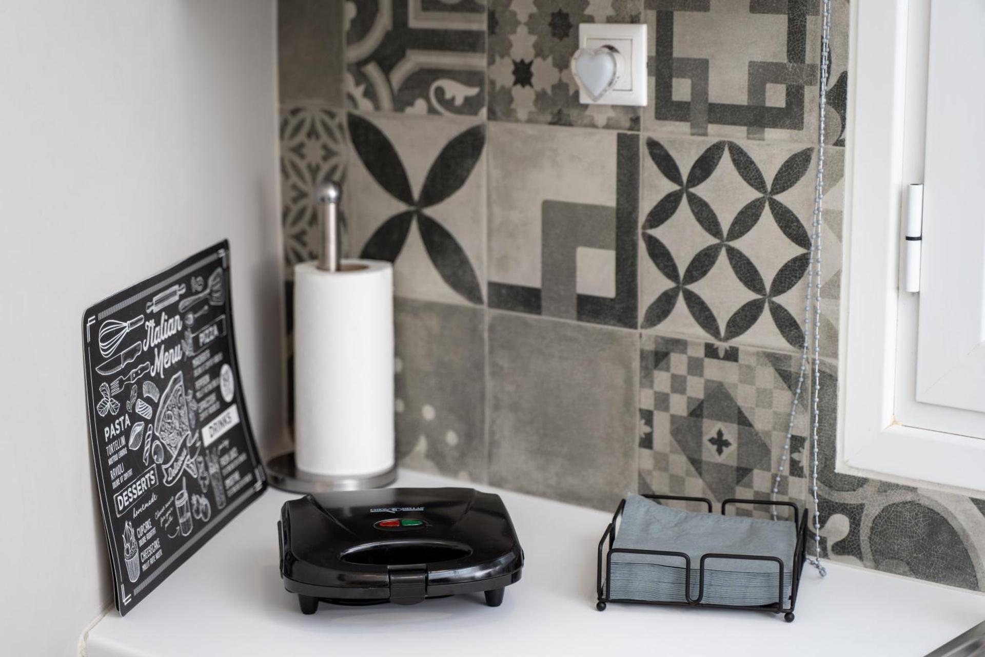 John's city center roof studio flat -panorama view