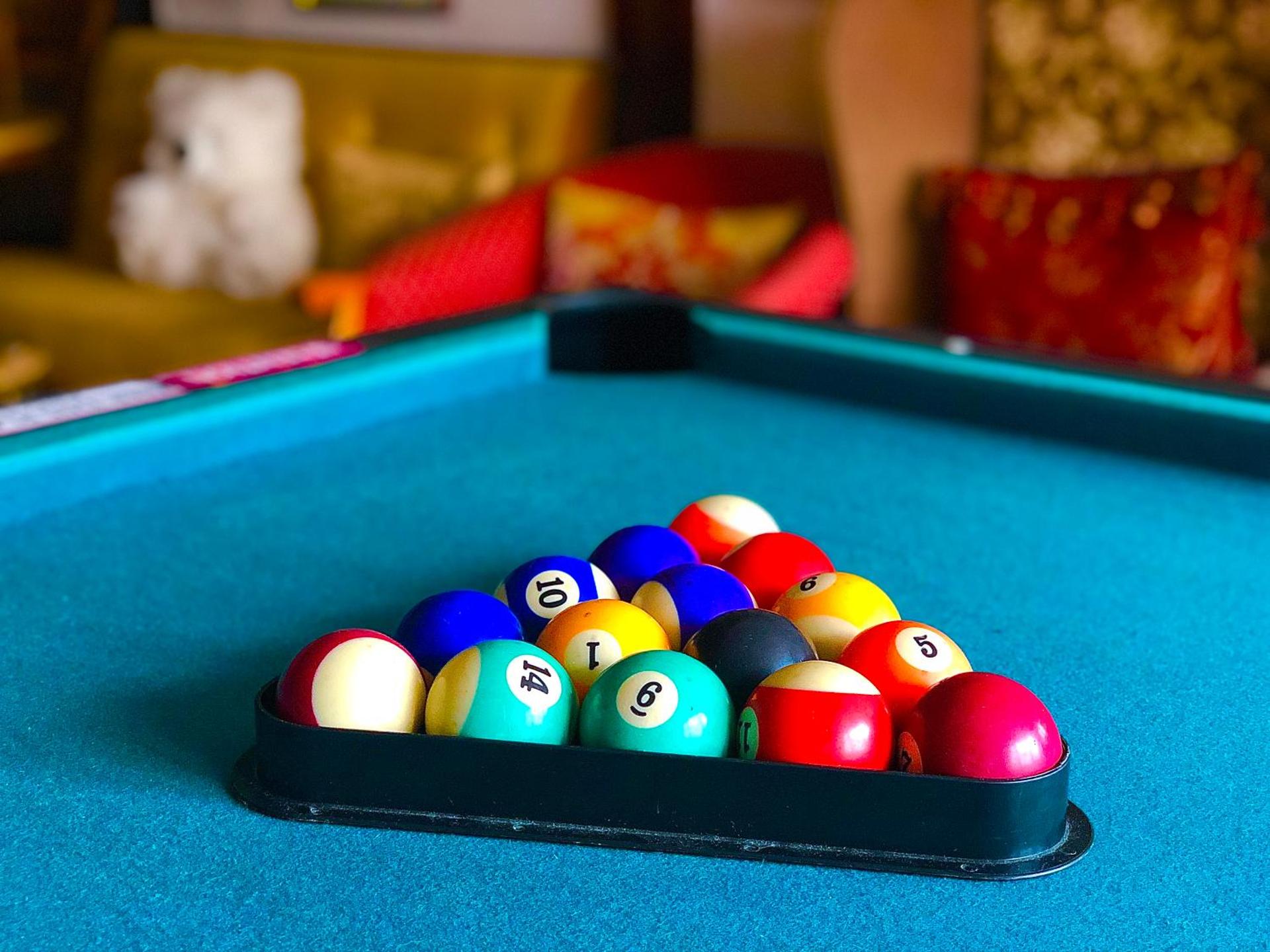 MyRoomz Tudor Rose Original