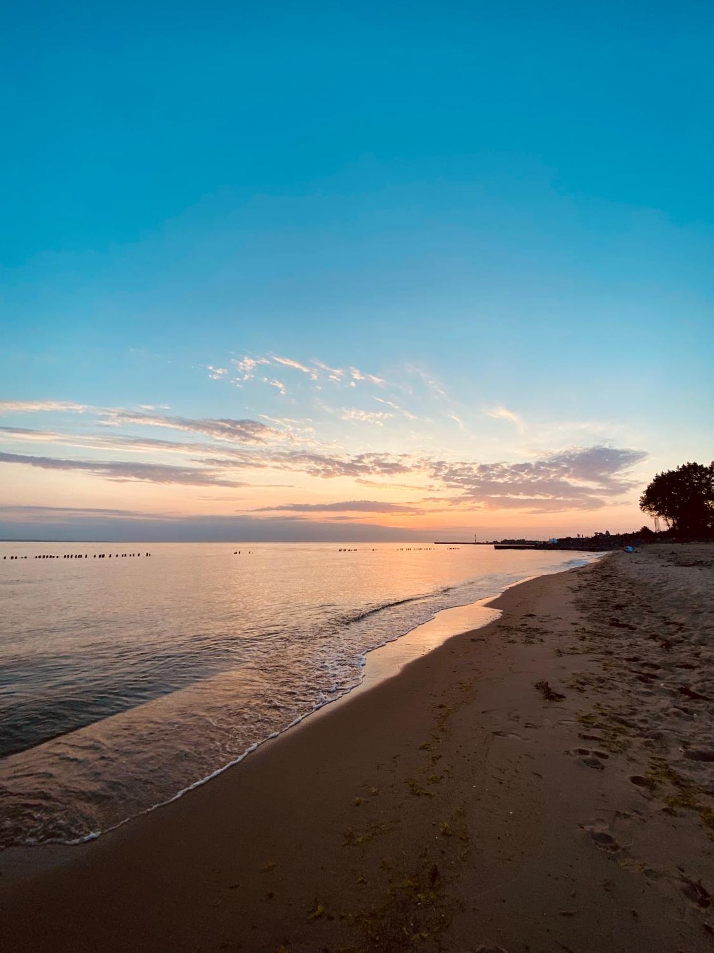 La Playa Apartament z ogródkiem
