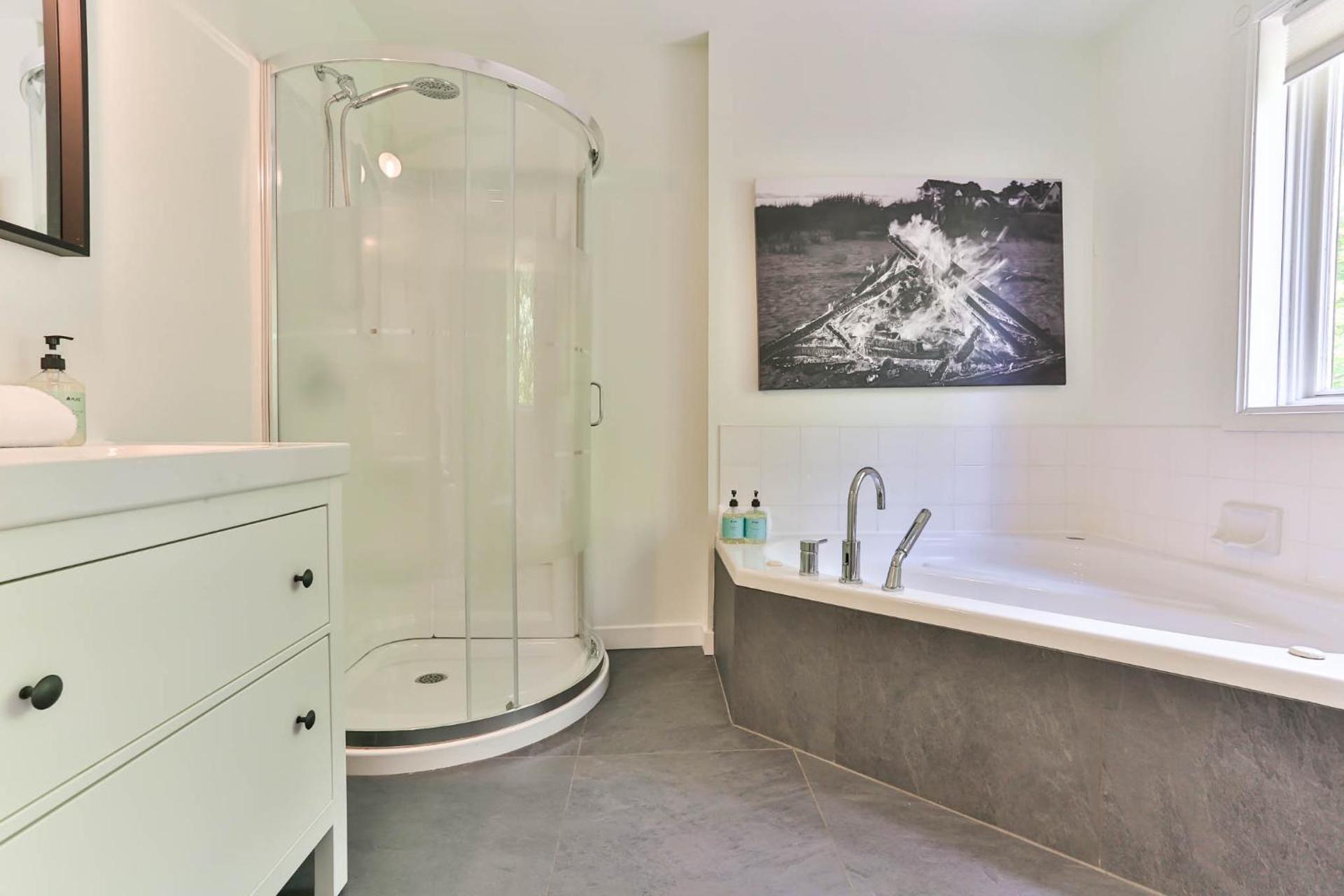 4 Storey Ski Inout Mountain Home In Tremblant