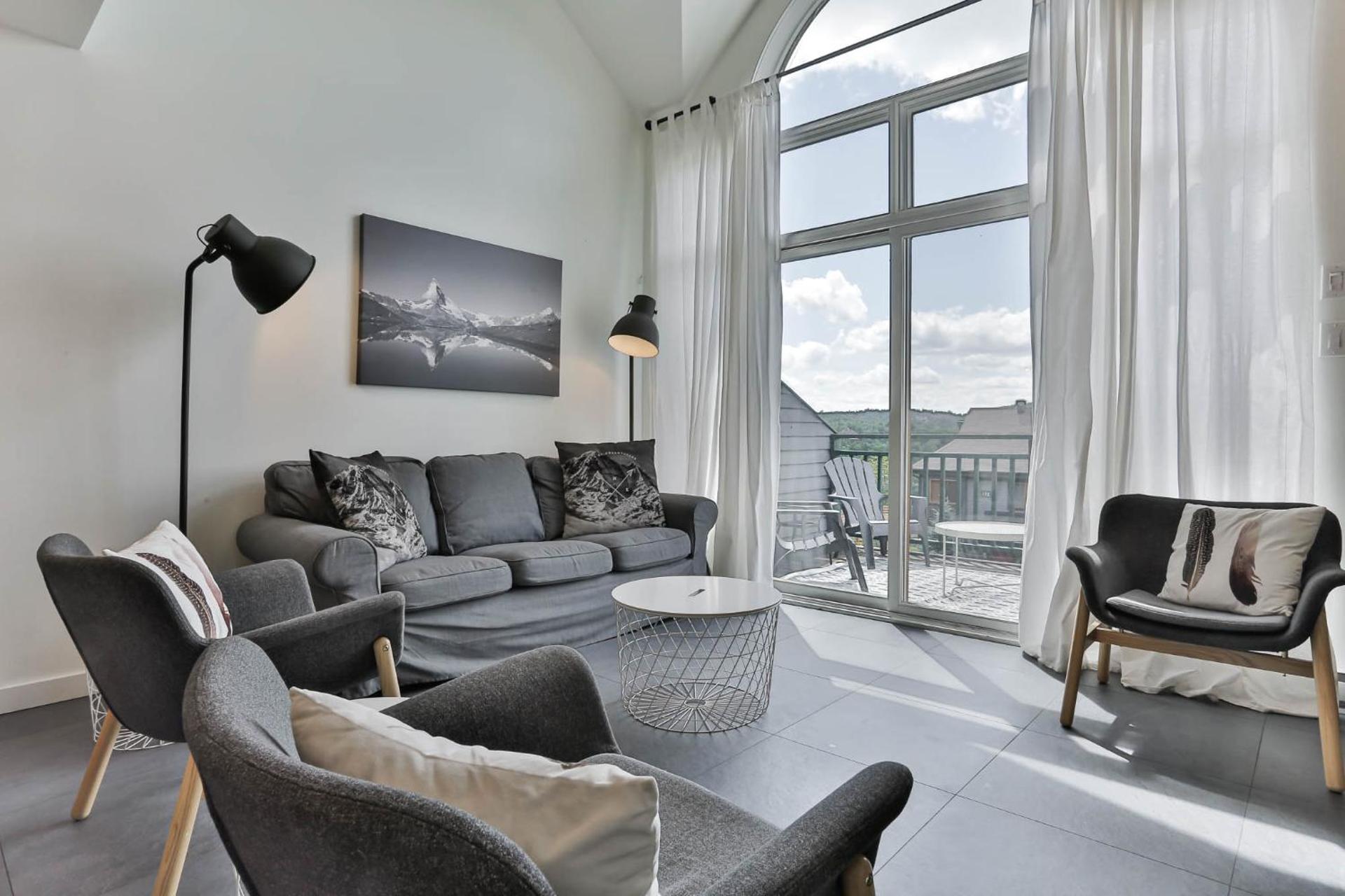 4 Storey Ski Inout Mountain Home In Tremblant