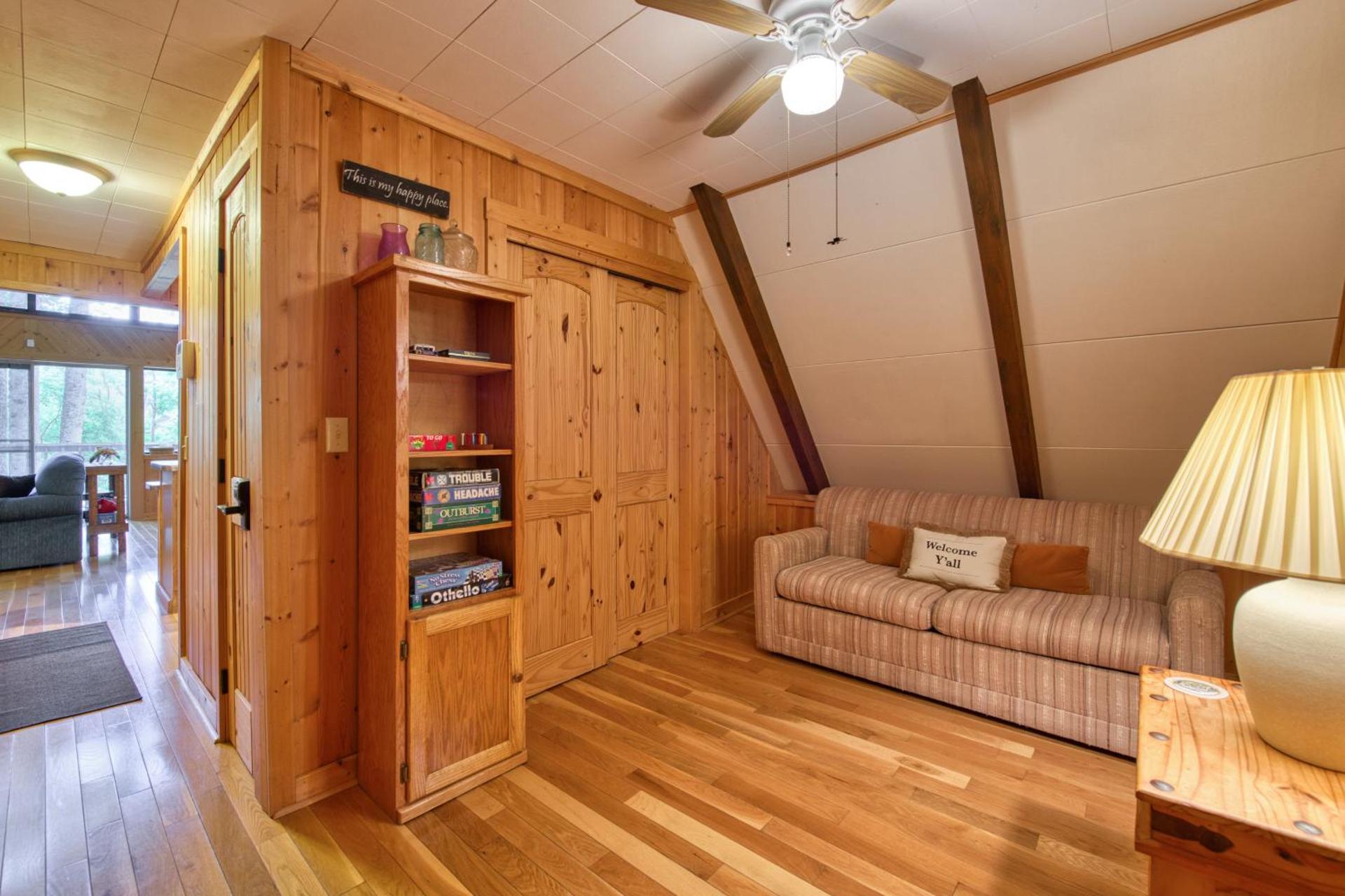 Chalet at Peek's Creek