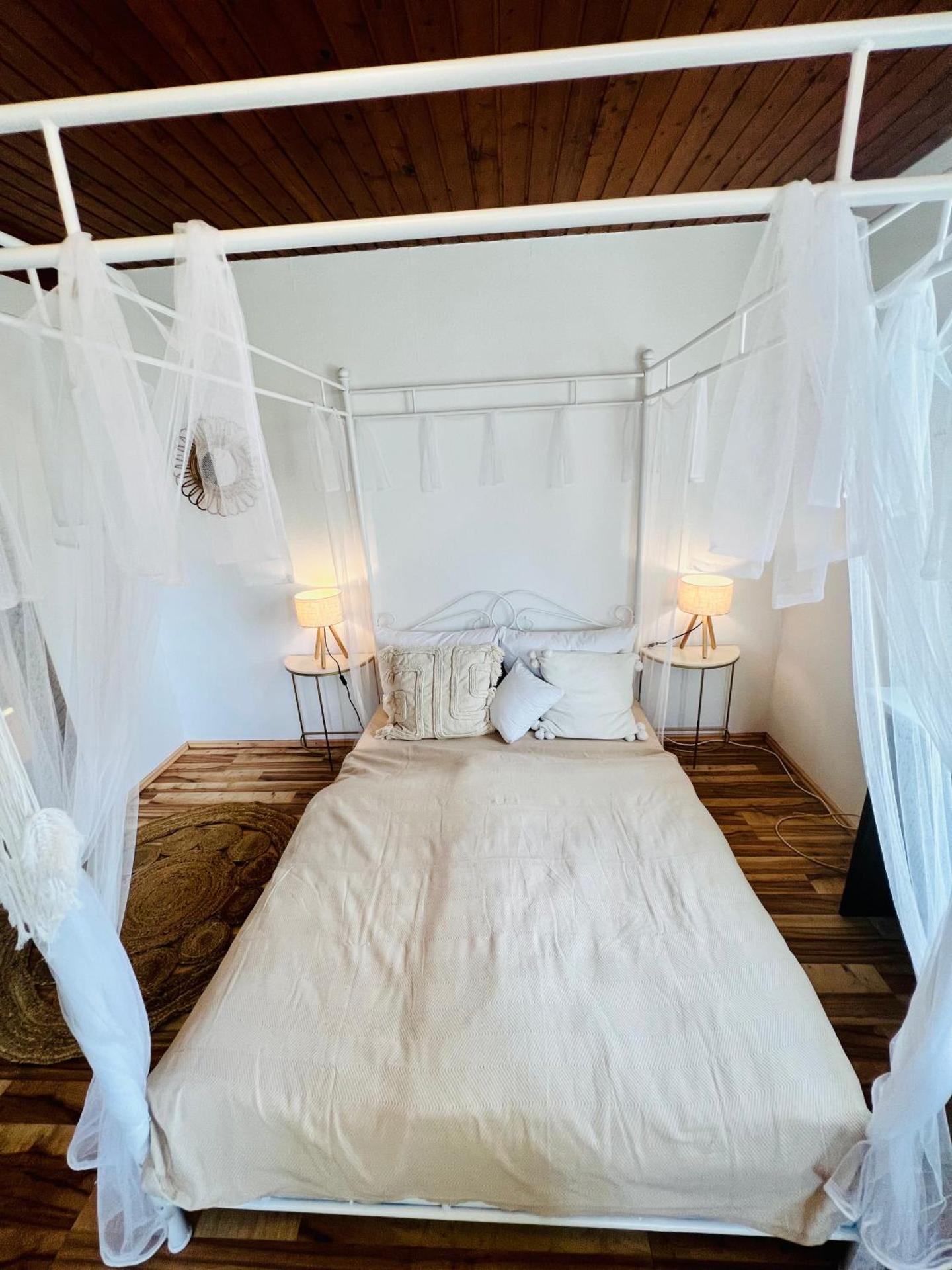 Cloud 9 , Apartment mit Garage und Garten in Nähe der Uniklinik, Bosch, Ina Schaeffler