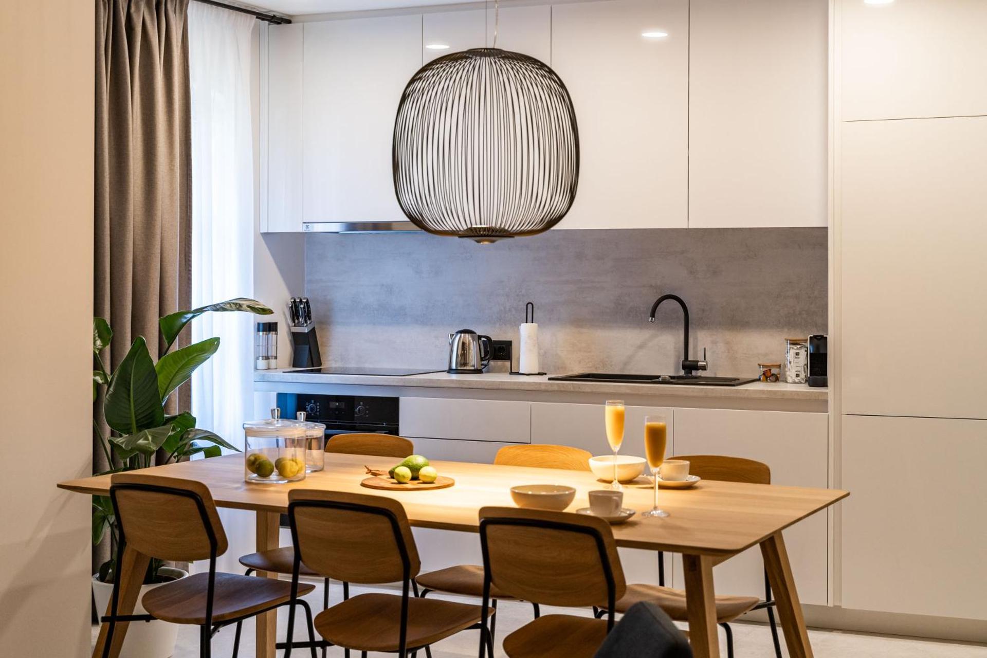 Agape Suite Old Town-Luxury Two Bedroom Apartment