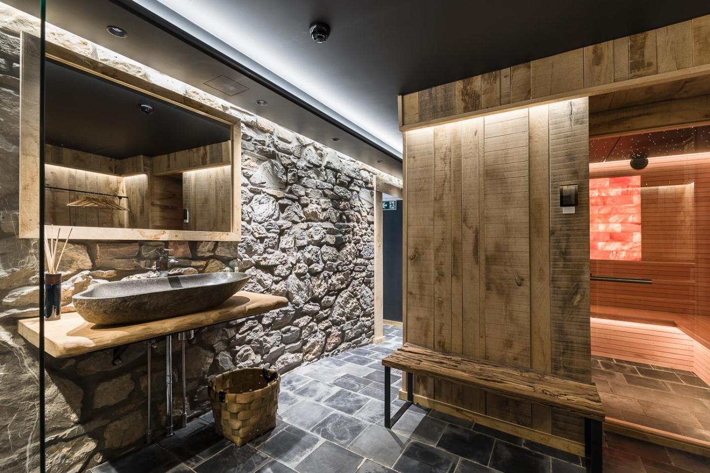 Le Moulin Noir à 400m du circuit