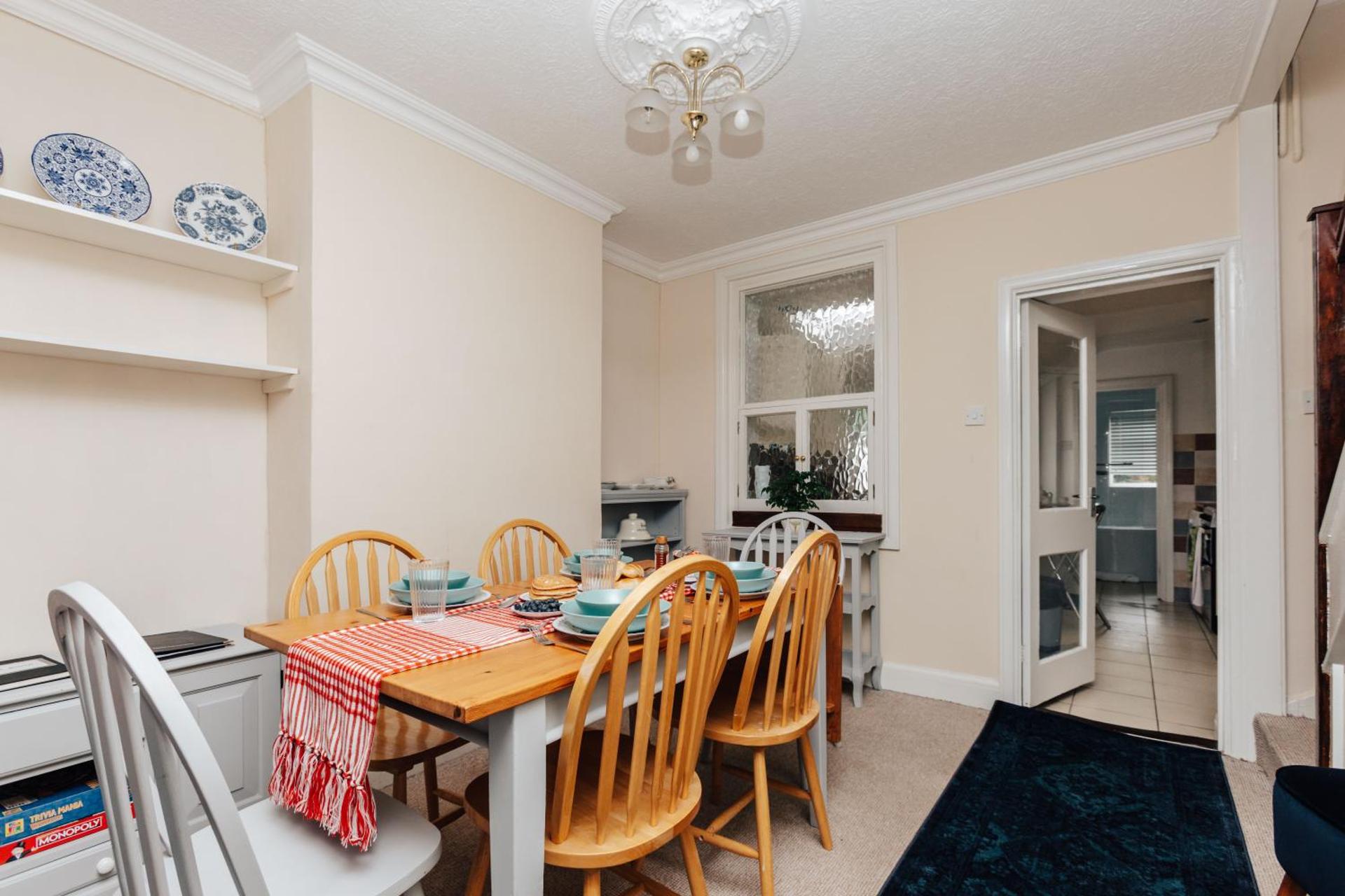 Park End House - Parking, Pet Friendly