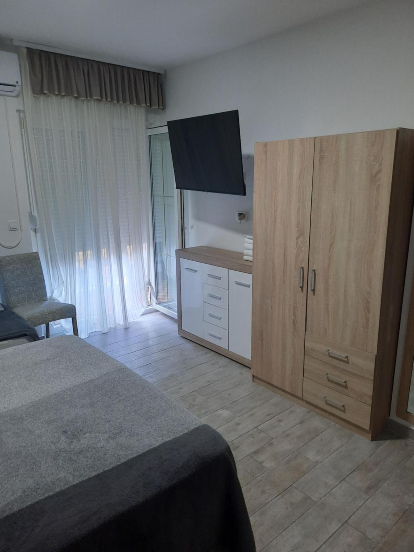 Apartments Peričić