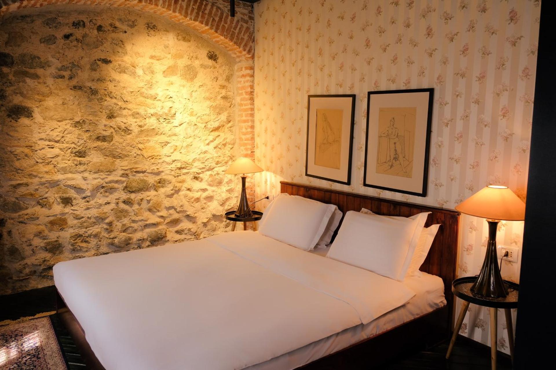 Bohemian Sophie Korce