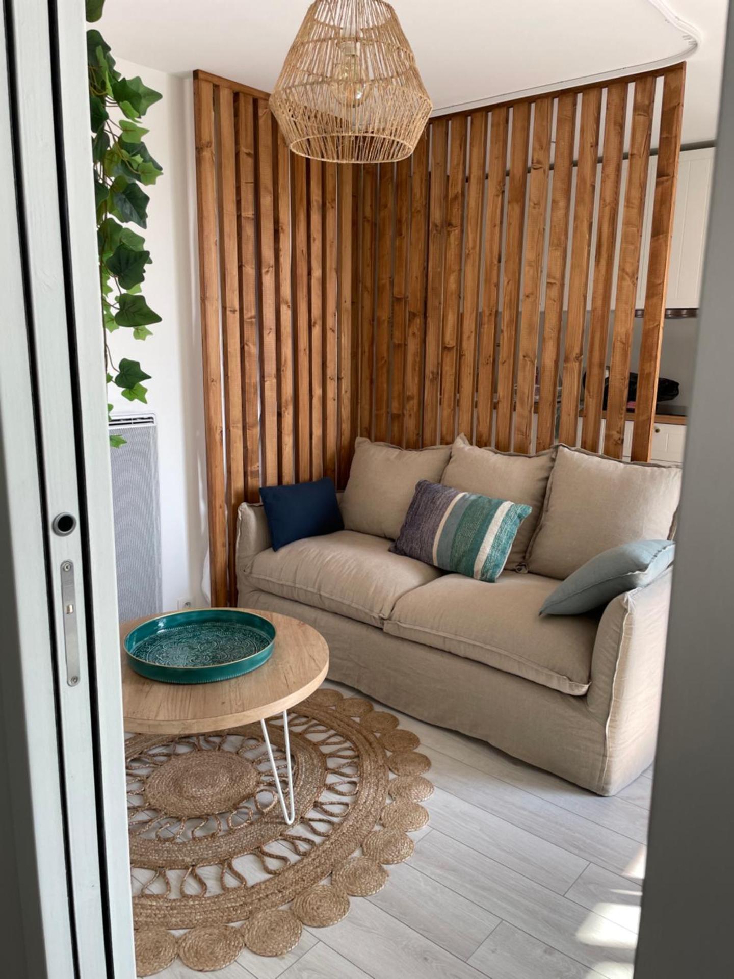 Appartement de standing, vue sur port de plaisance