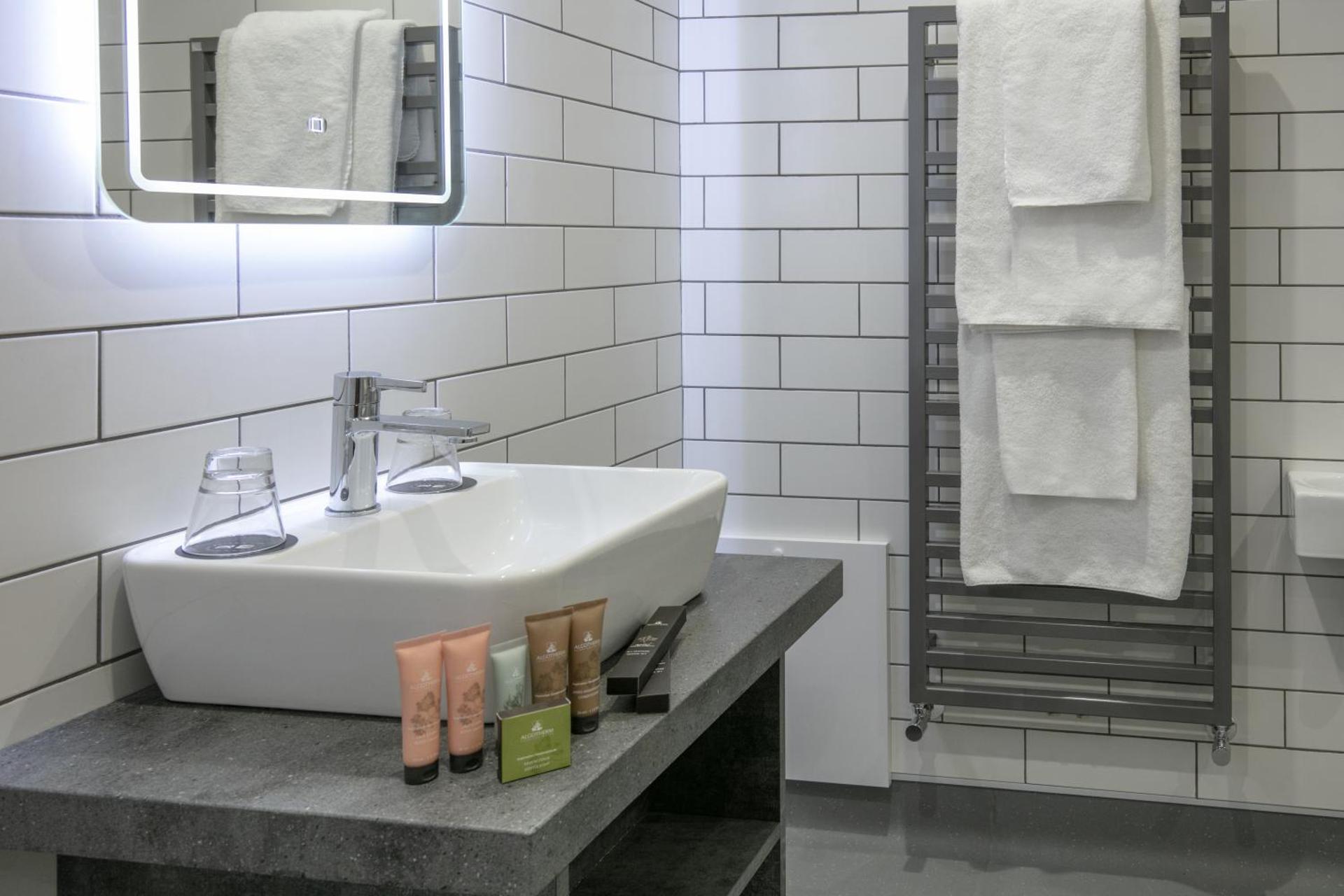 Superior King Room - Non-Smoking