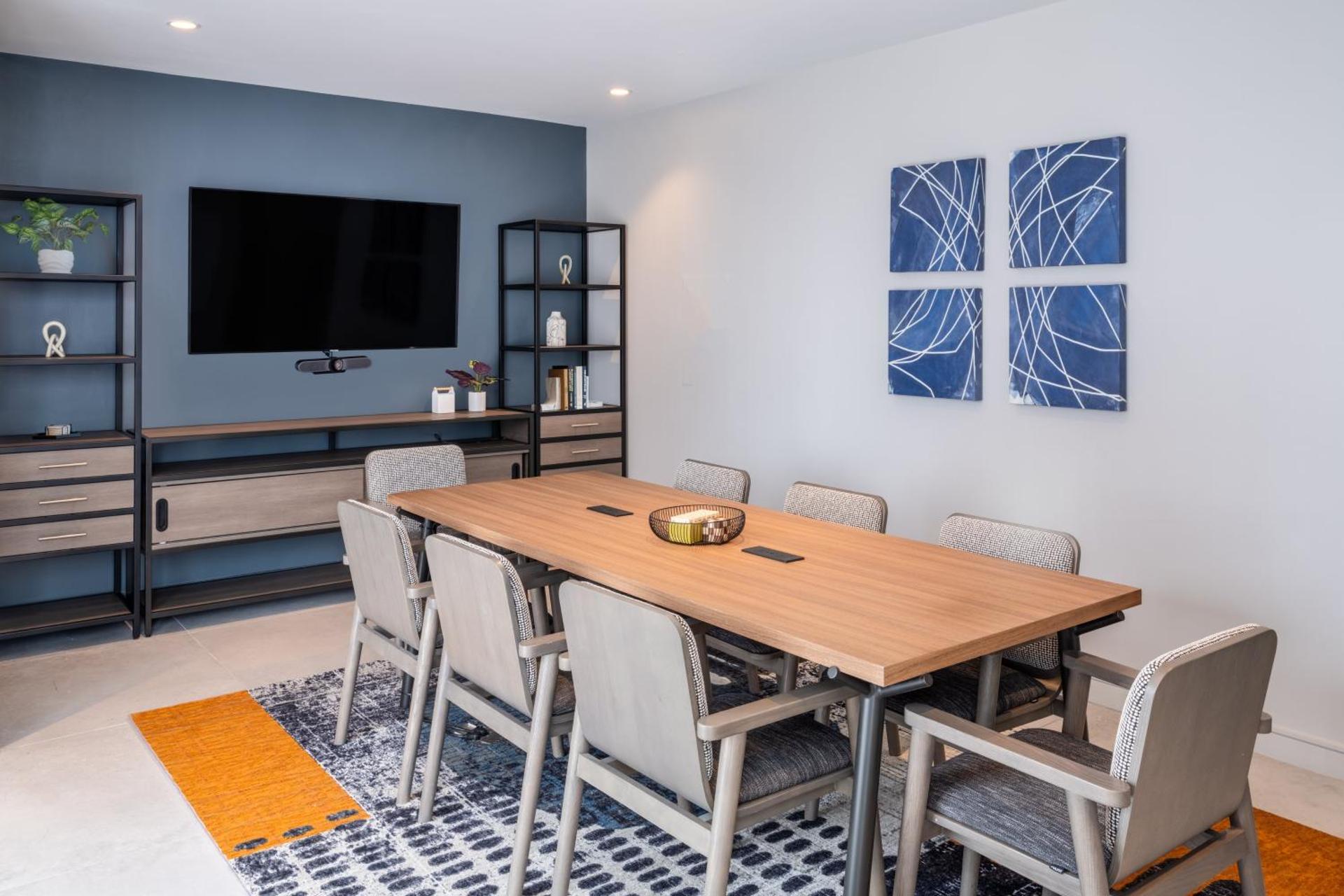 Meeting/conference room