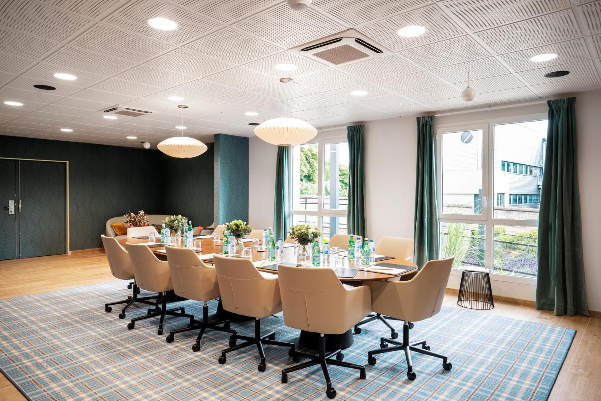 Meeting/conference room