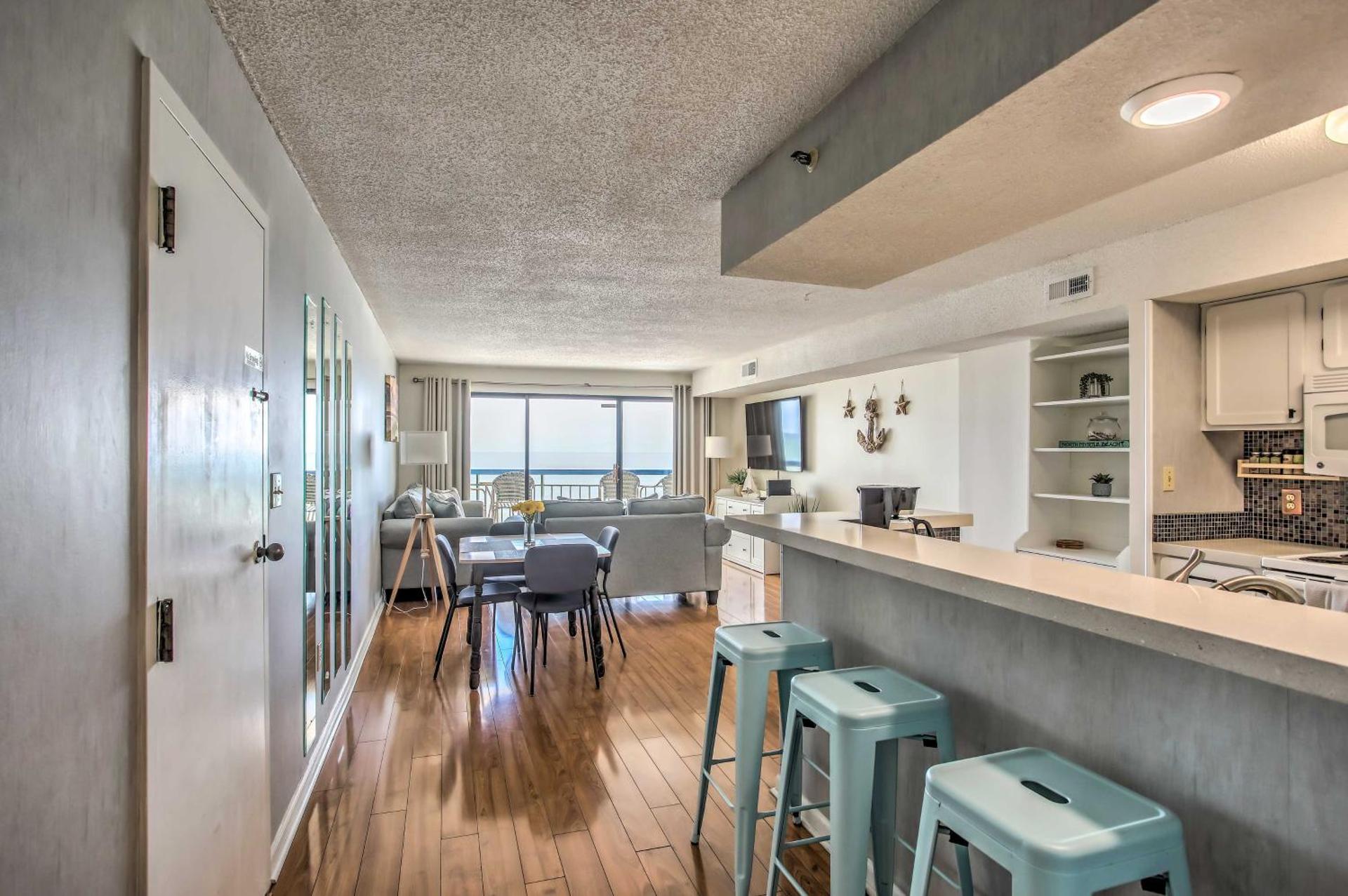 Oceanfront Condo with Pool in North Myrtle Beach