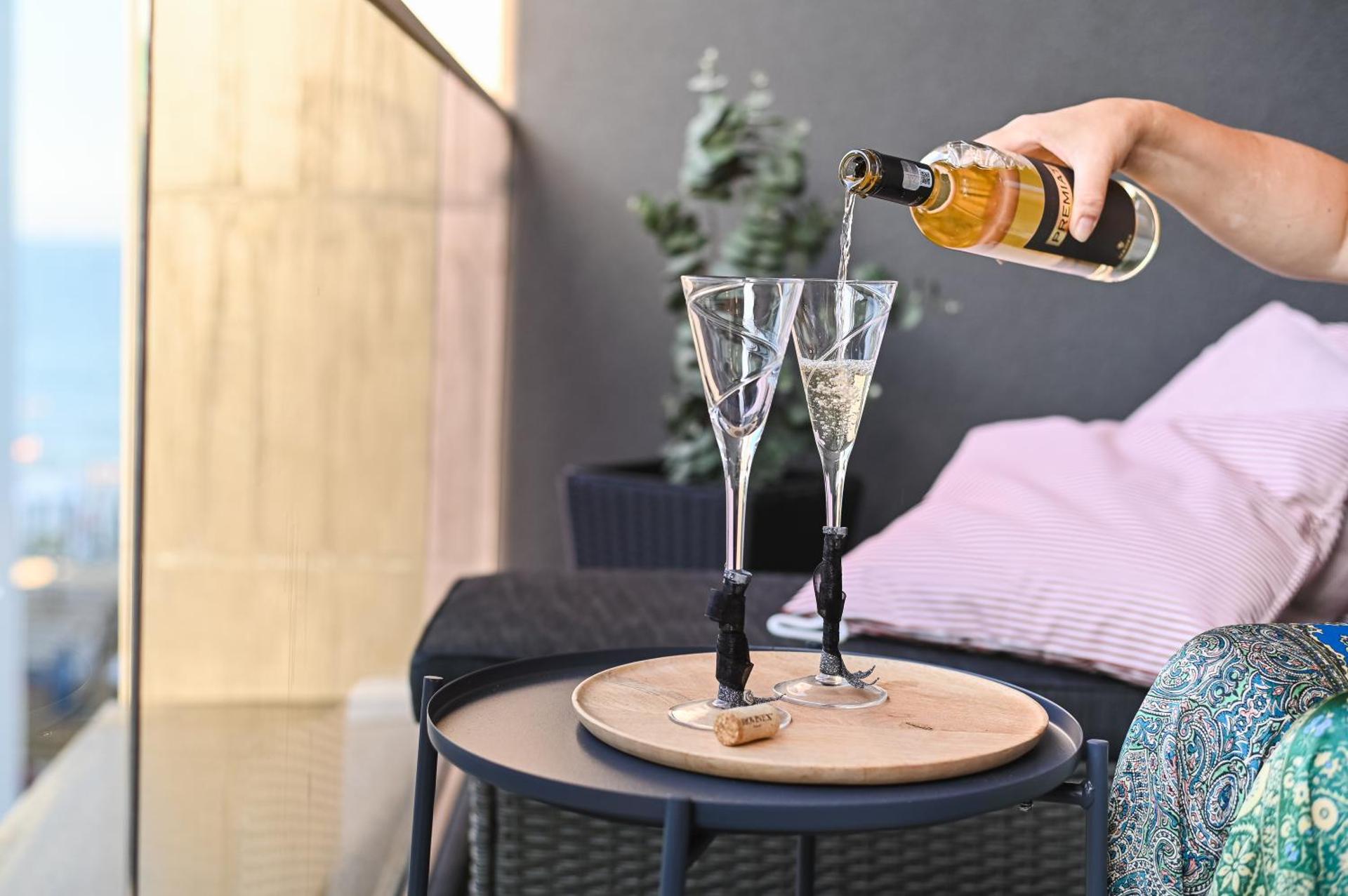 Apartament de poveste pe plajă în Resort de Lux