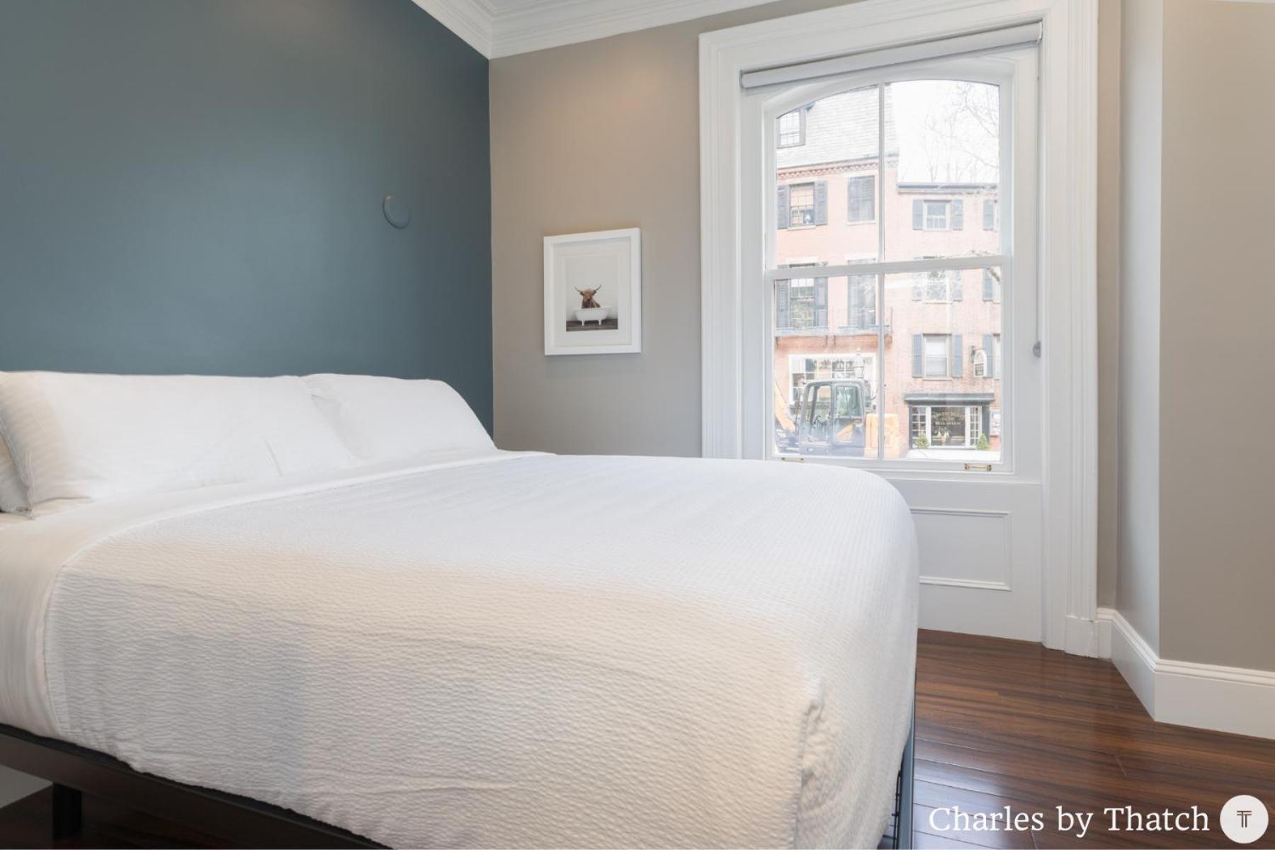 J Miller Flats by Thatch