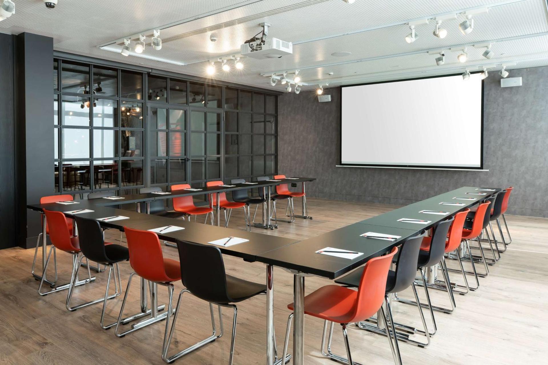 Meeting/conference room