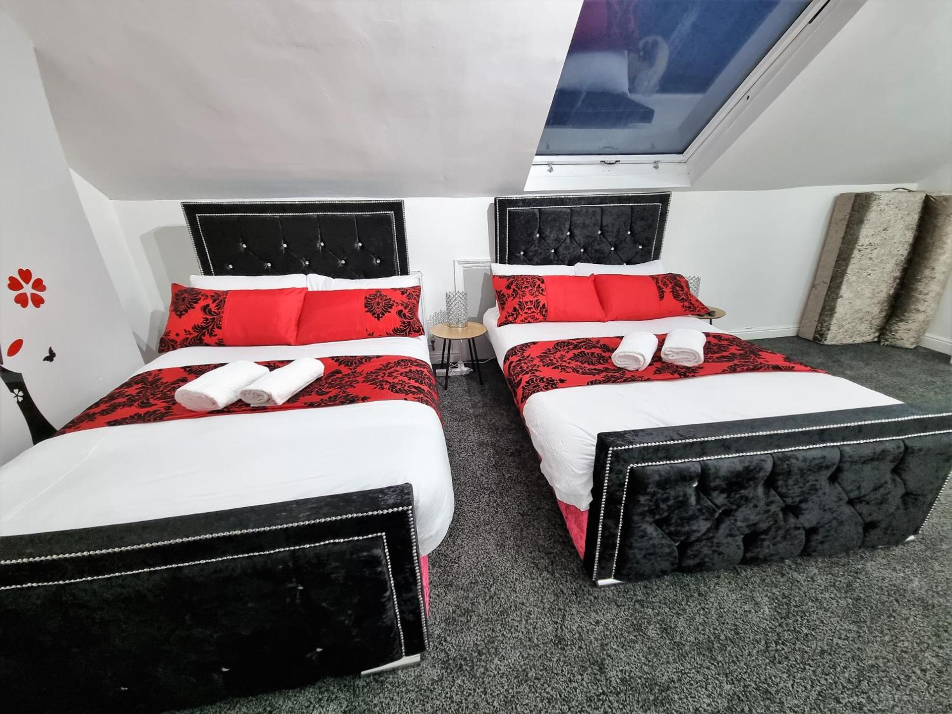 *11BR* Setup for your most amazing relaxed stay + Free Parking + Free Fast WiFi *