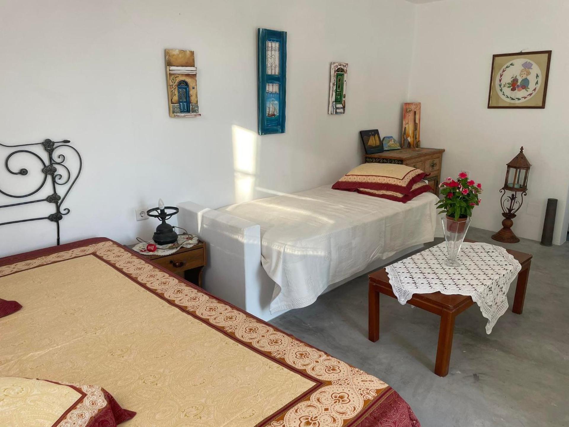 Sweet home with two beds -one single room- with beautiful view!