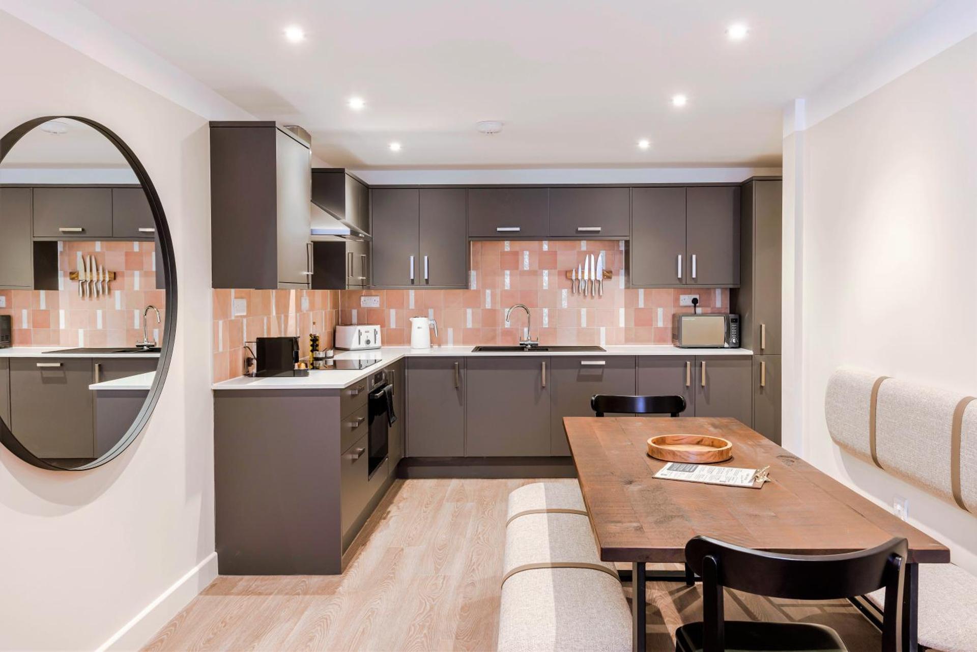 Kitchen or kitchenette