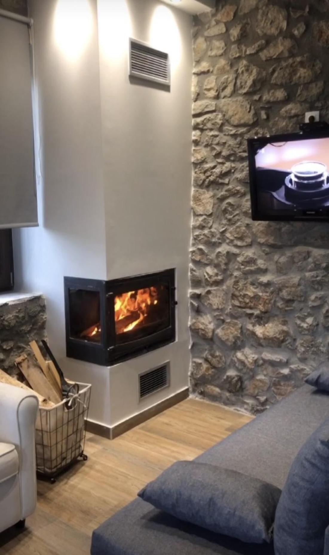 ΧΑΡΟΥΛΑ STUDIO