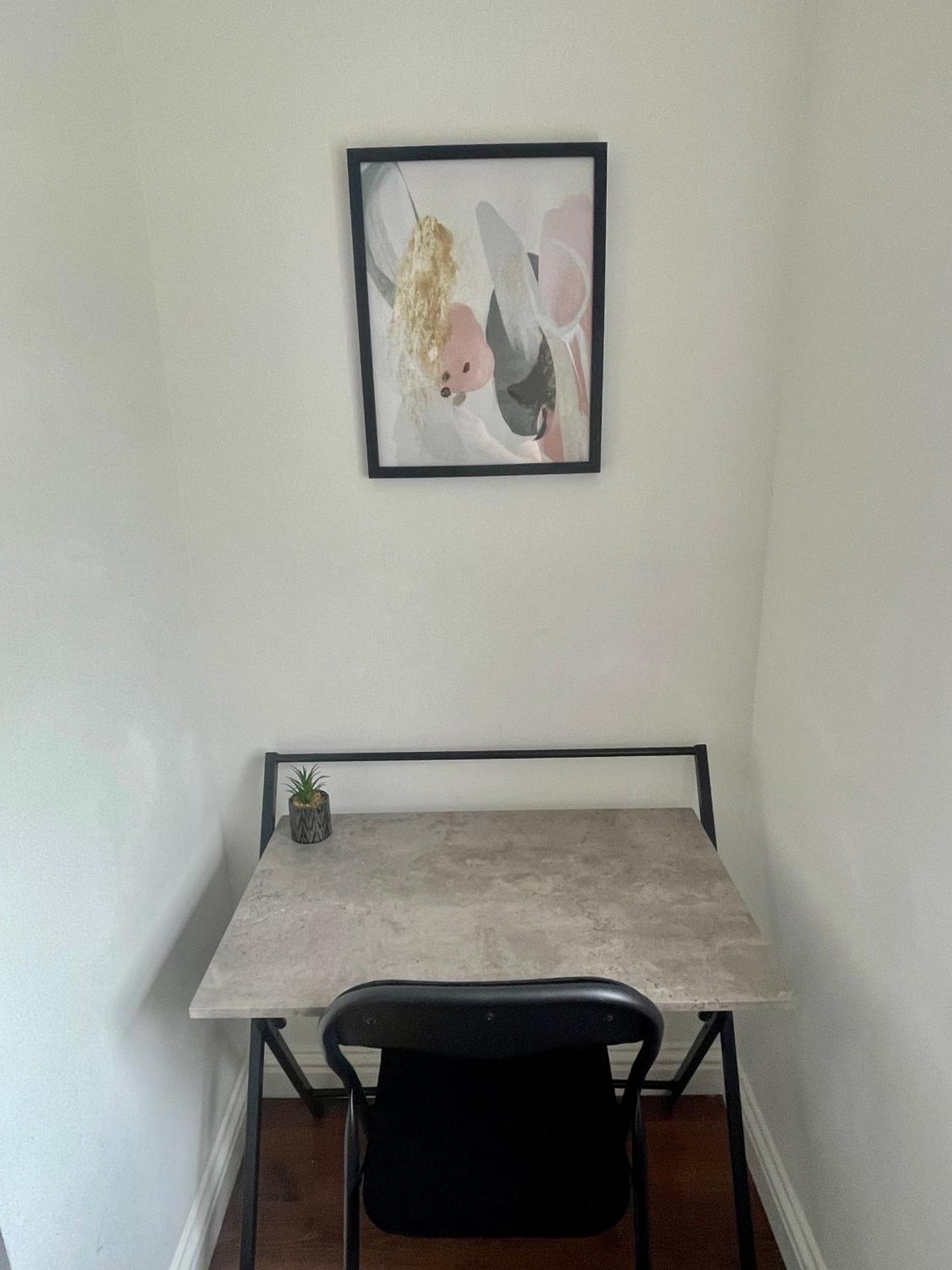 Modern 2 bedroom apartment near Glasgow Airport