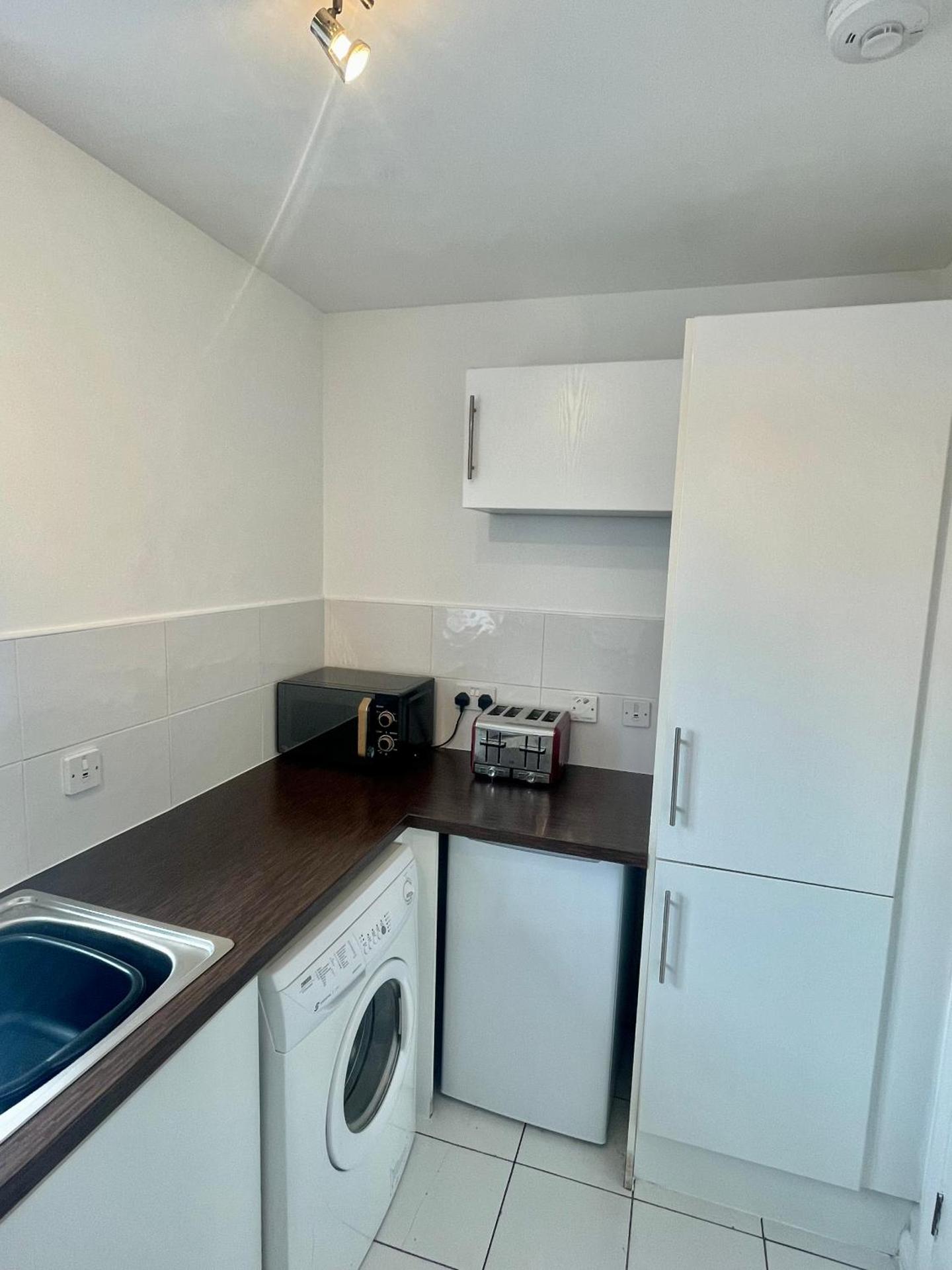 Modern 2 bedroom apartment near Glasgow Airport