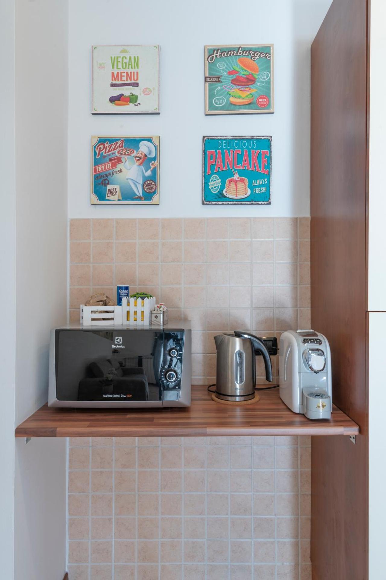 Coffee/tea facilities