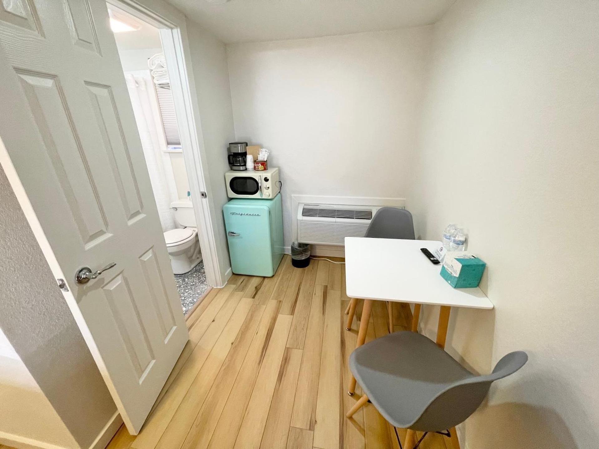 Coffee/tea facilities