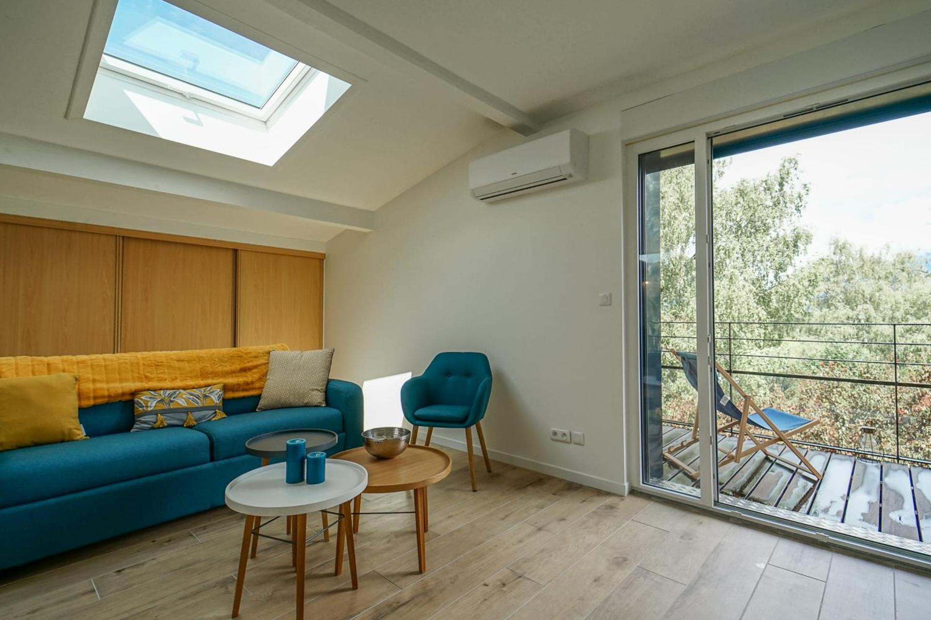 La Tournette superb quiet apartment 300 meters from the lake