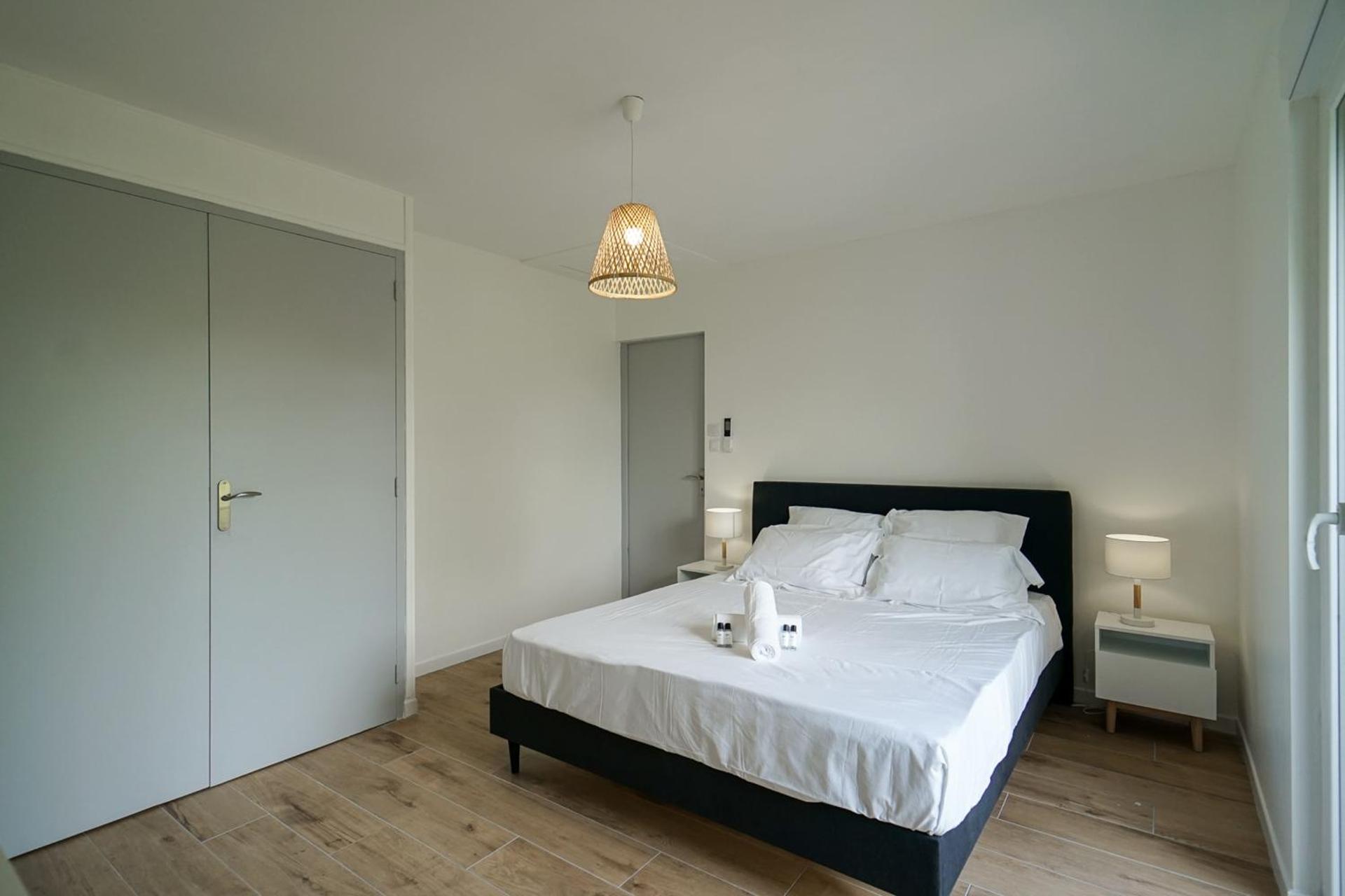 La Tournette superb quiet apartment 300 meters from the lake