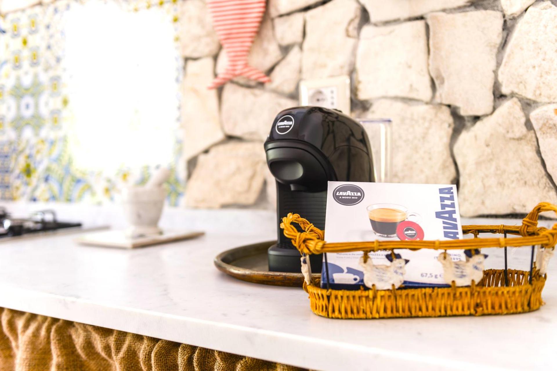 Coffee/tea facilities