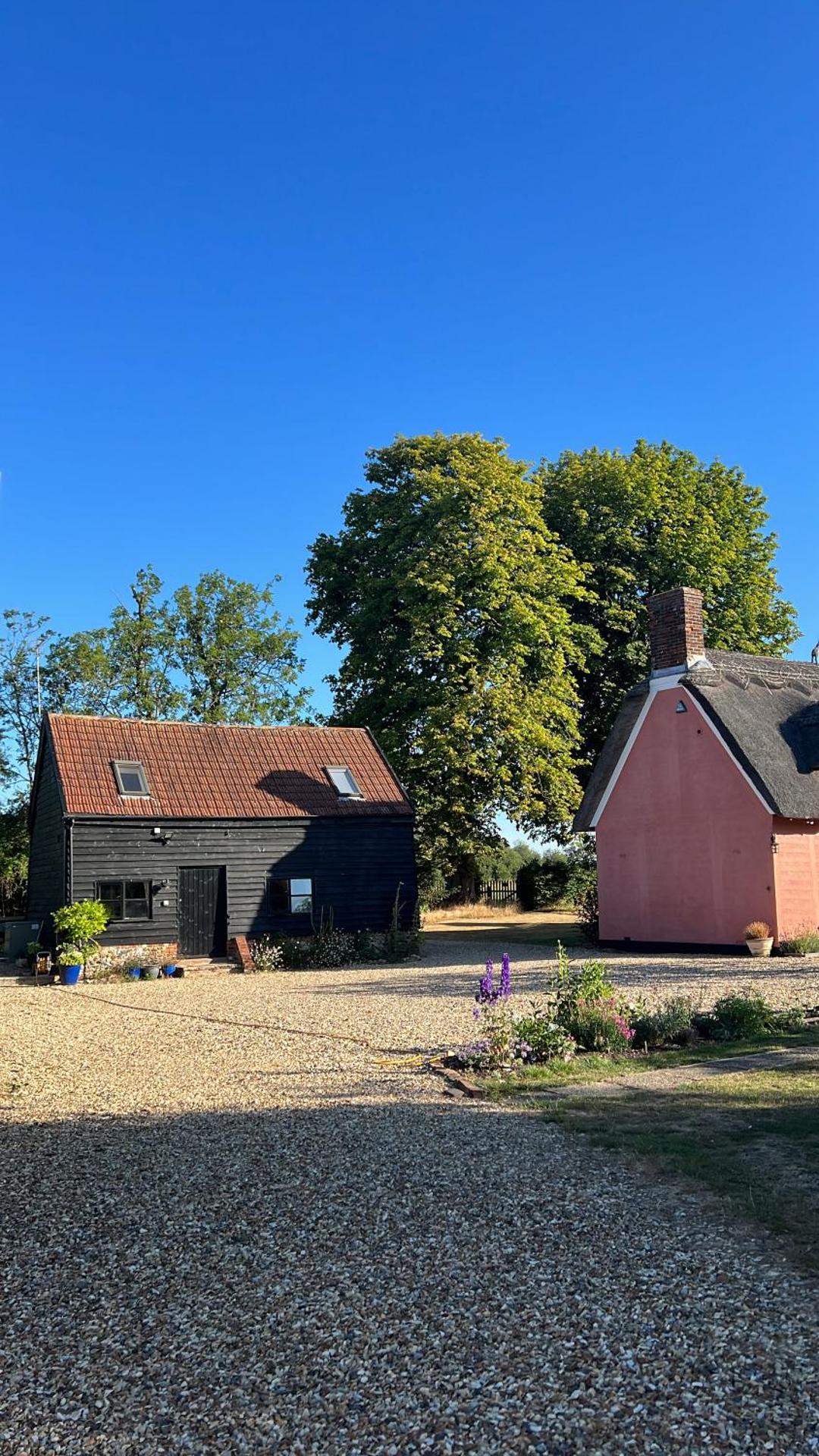 Gorgeous comfortable barn with huge private orchard in quiet Suffolk location