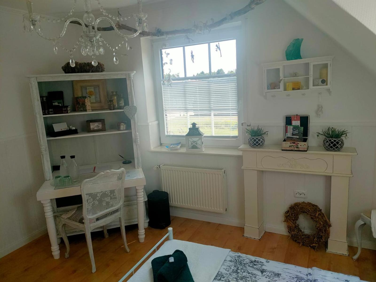 Luana`s White Cottage