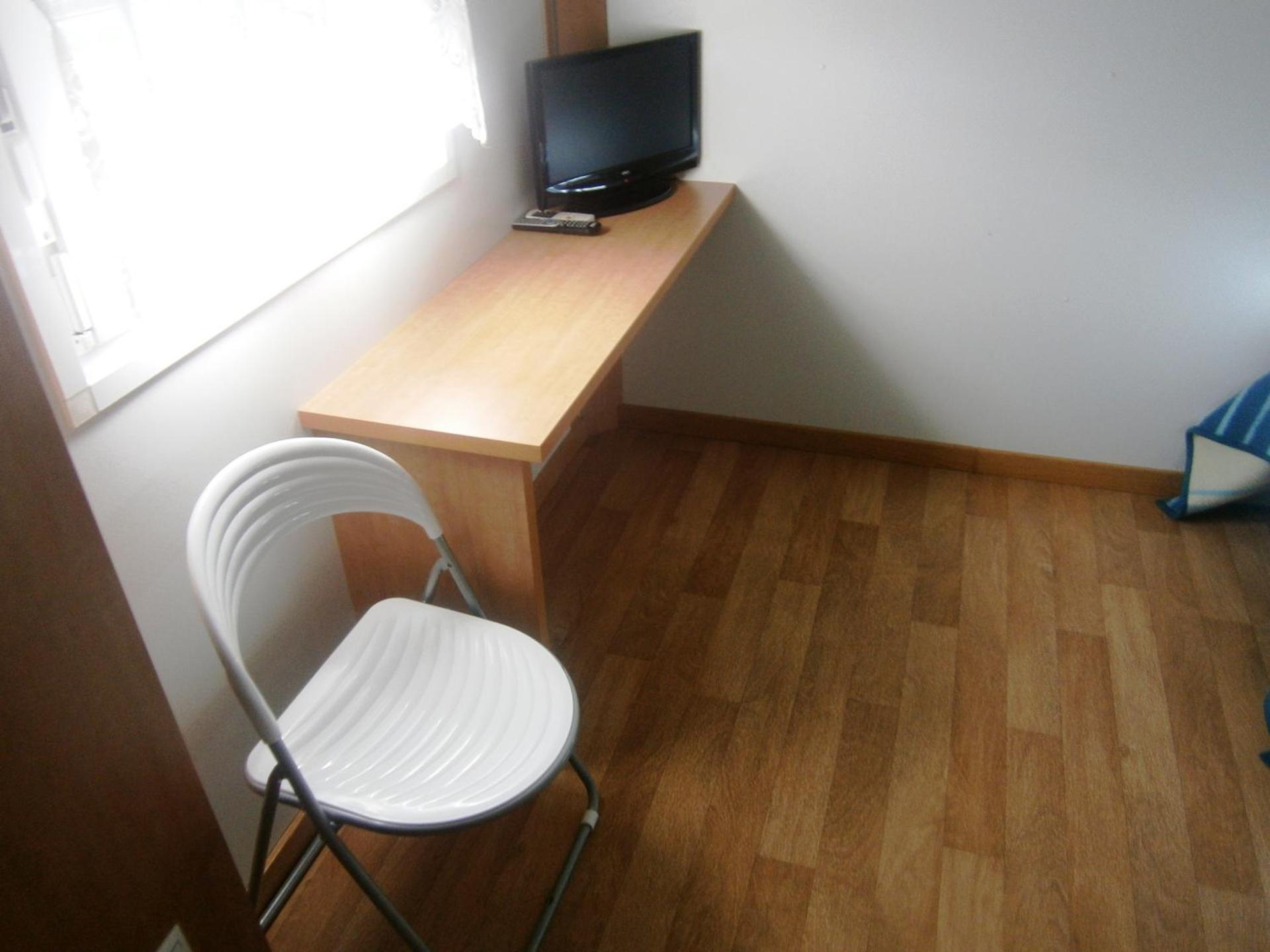 Double Room with Private Bathroom without kitchen