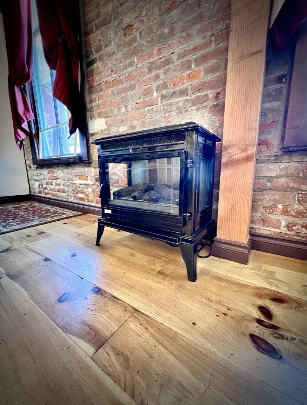 Mini Suite #1 - Ocean View- Pet Friendly