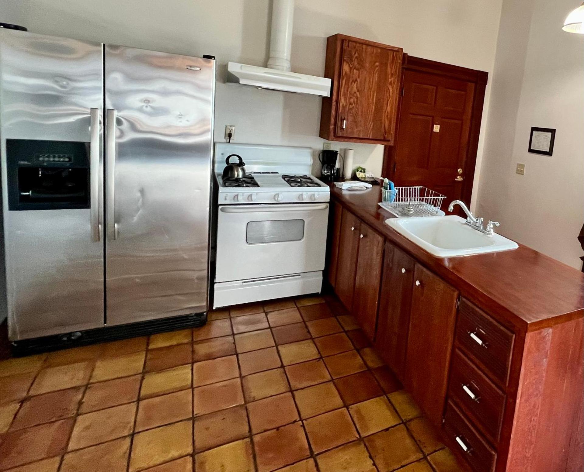 Suite #15 Ocean View Private Deck - Pet Friendly