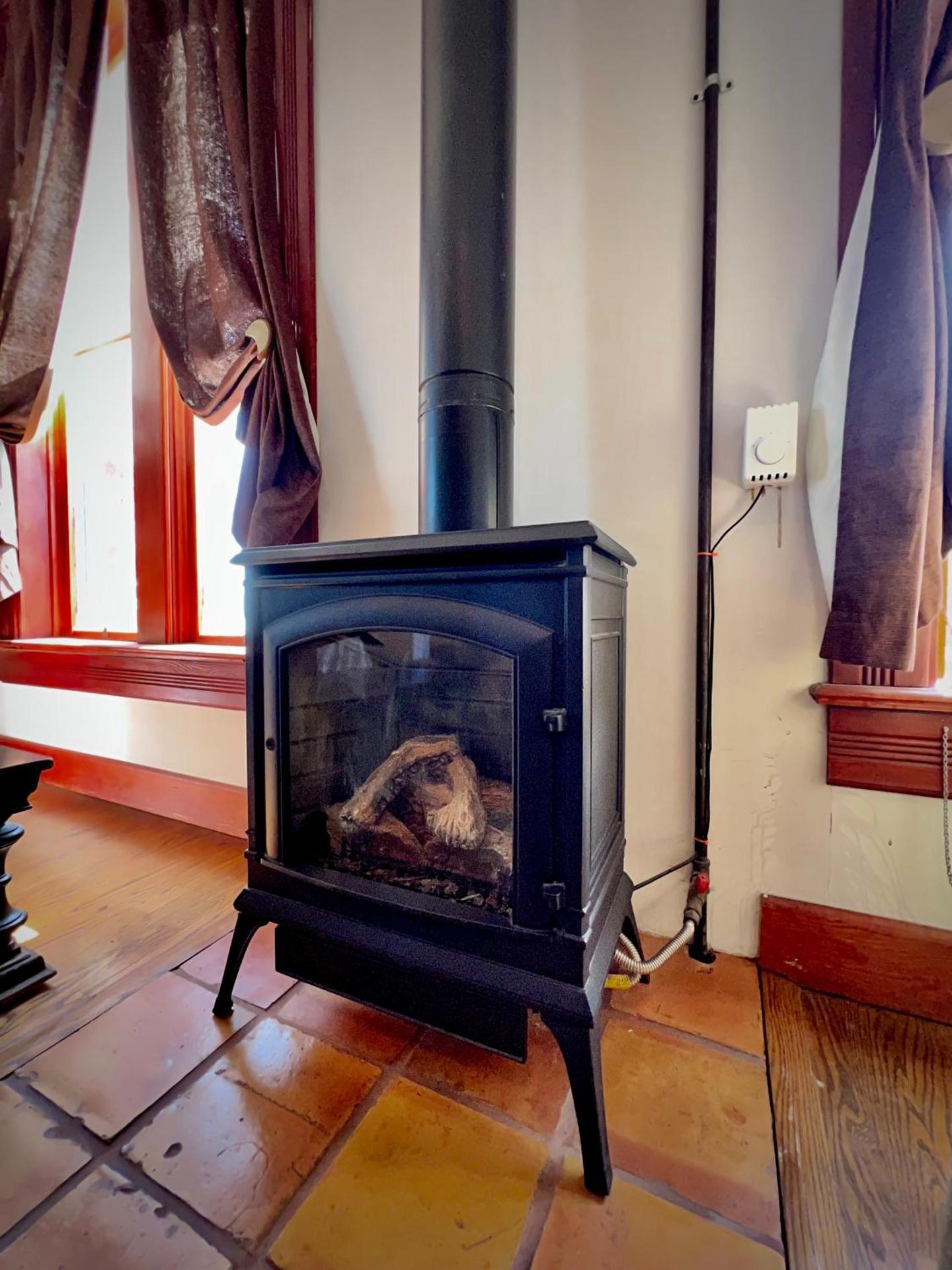 Suite #15 Ocean View Private Deck - Pet Friendly